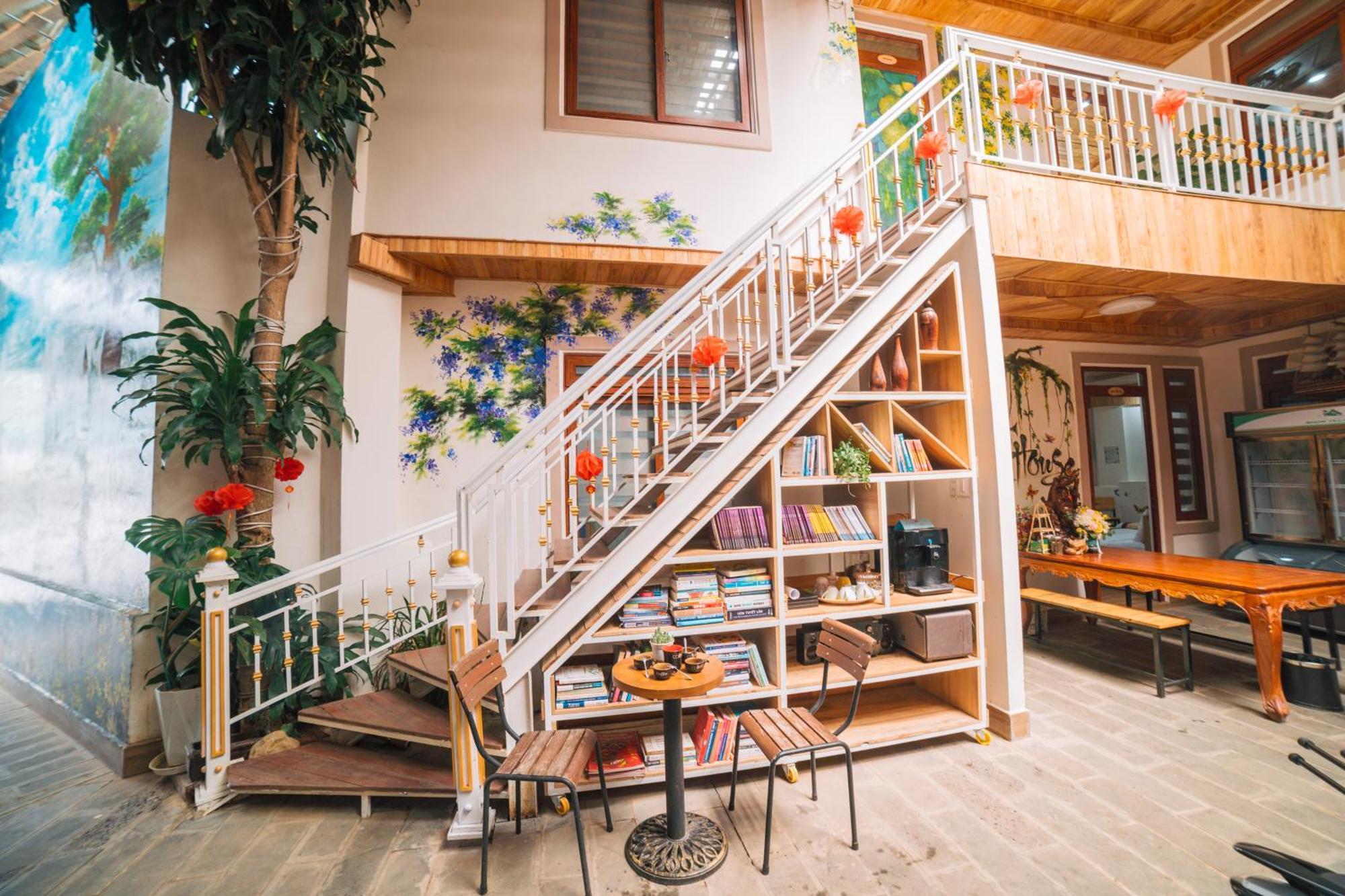 Hotel St House Dalat Extérieur photo